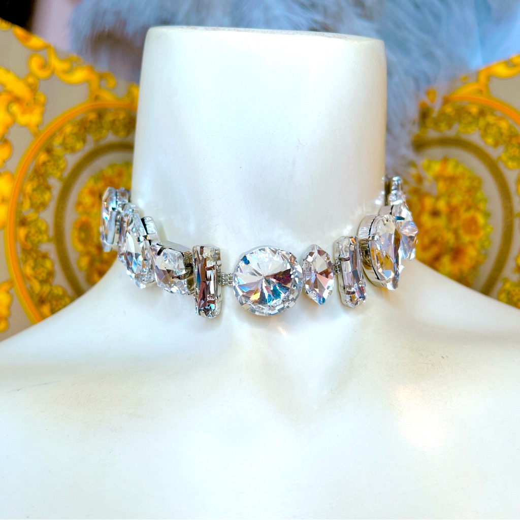 Bloomingdales Silver Crystal Necklace 80$